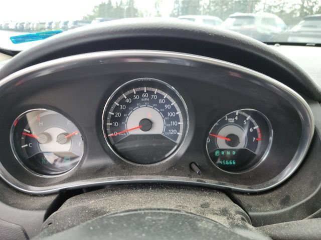 Used 2014 Chrysler 200 Limited FWD image 11