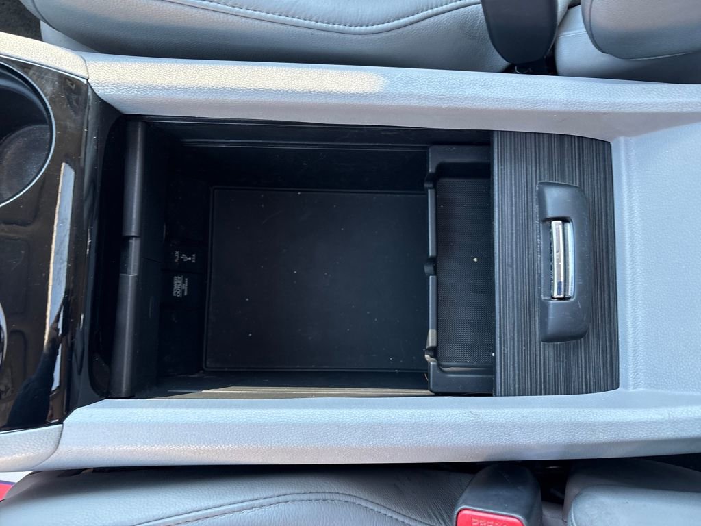 Used 2016 Honda Pilot Touring image 29