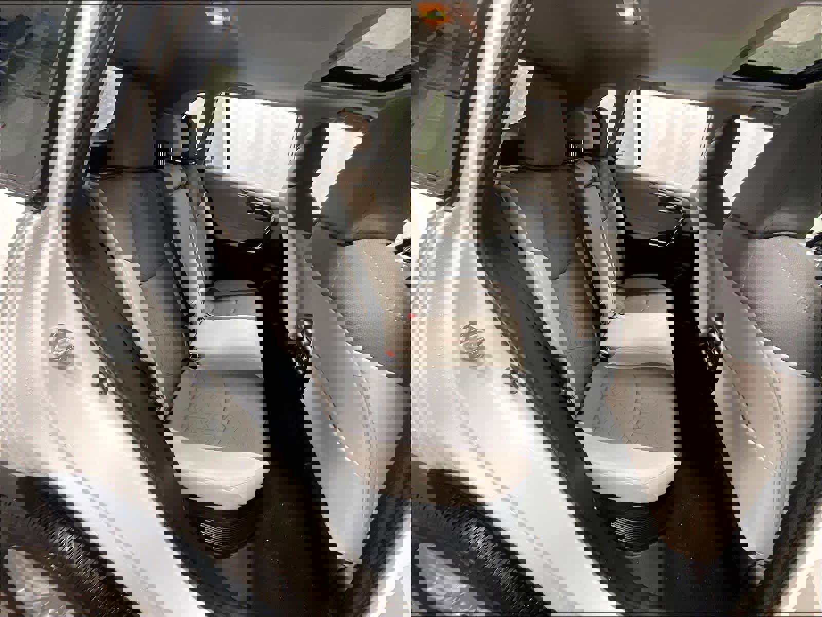 Used 2021 Toyota RAV4 XLE w/ Convenience Package image 16