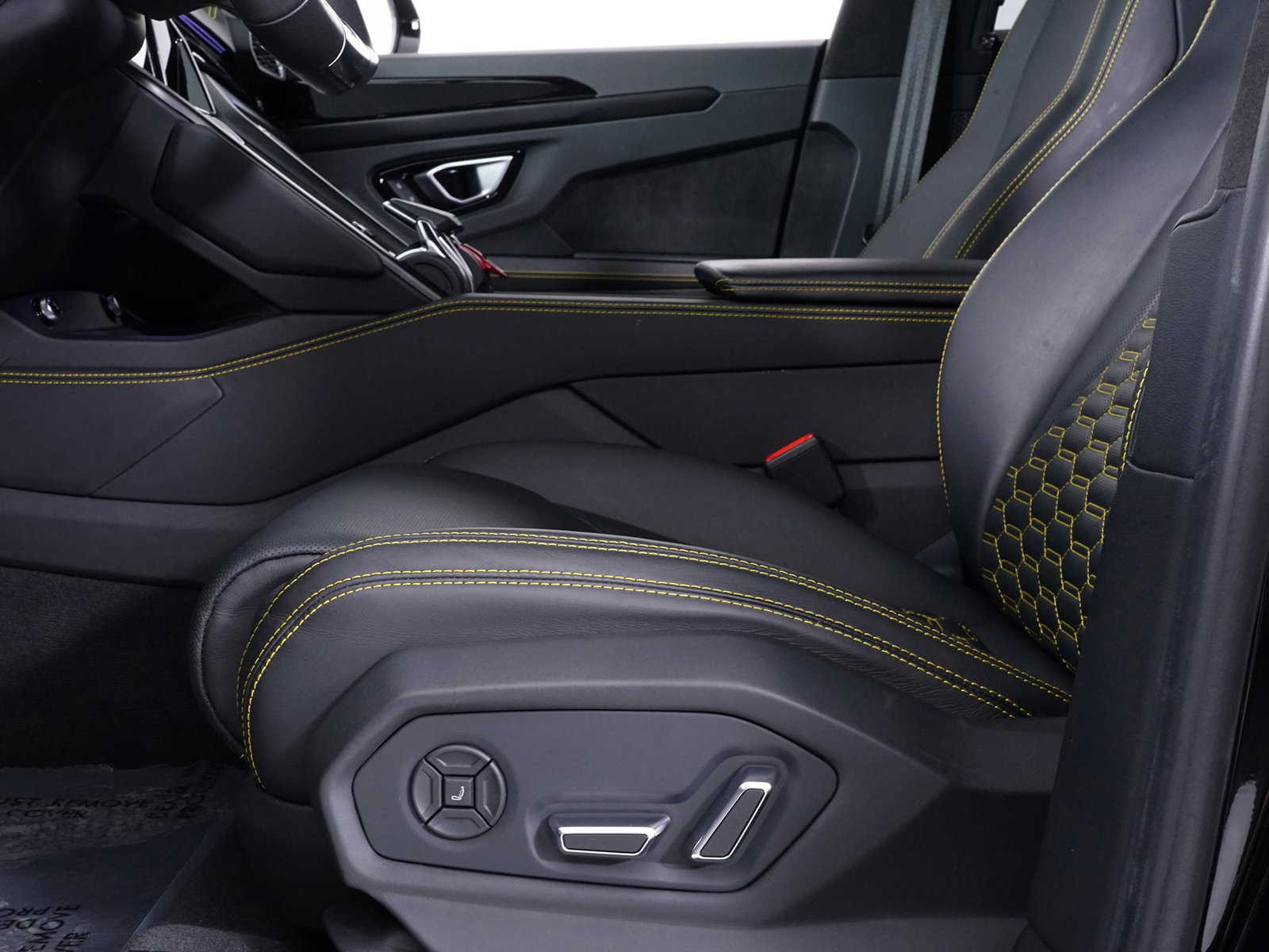 Used 2023 Lamborghini Urus S AWD/4WD image 24