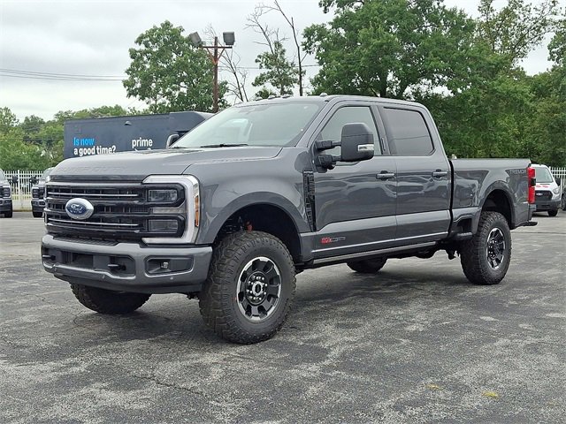 New 2026 Ford F250 Platinum image 2