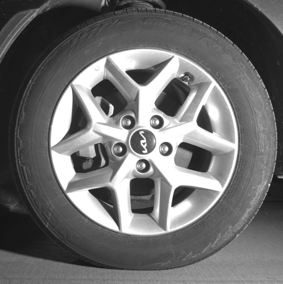 Used 2025 Kia Soul LX w/ LX Technology Package image 12