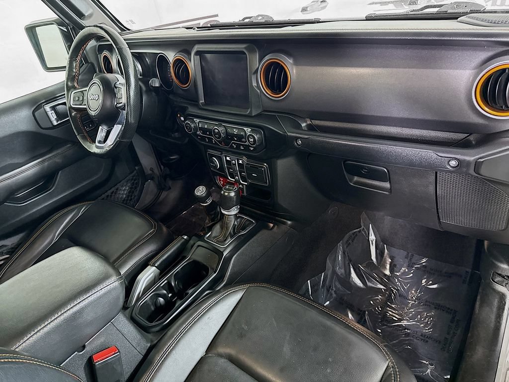 Used 2021 Jeep Gladiator Mojave w/ Dual Top Group AWD/4WD image 34