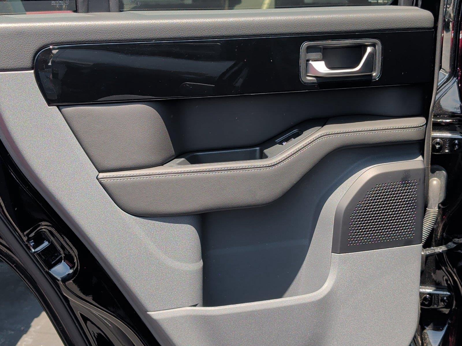 New 2025 INEOS Grenadier Station Wagon AWD/4WD image 32