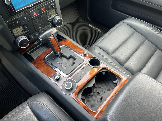 Used 2005 Volkswagen Touareg V8 AWD/4WD image 24
