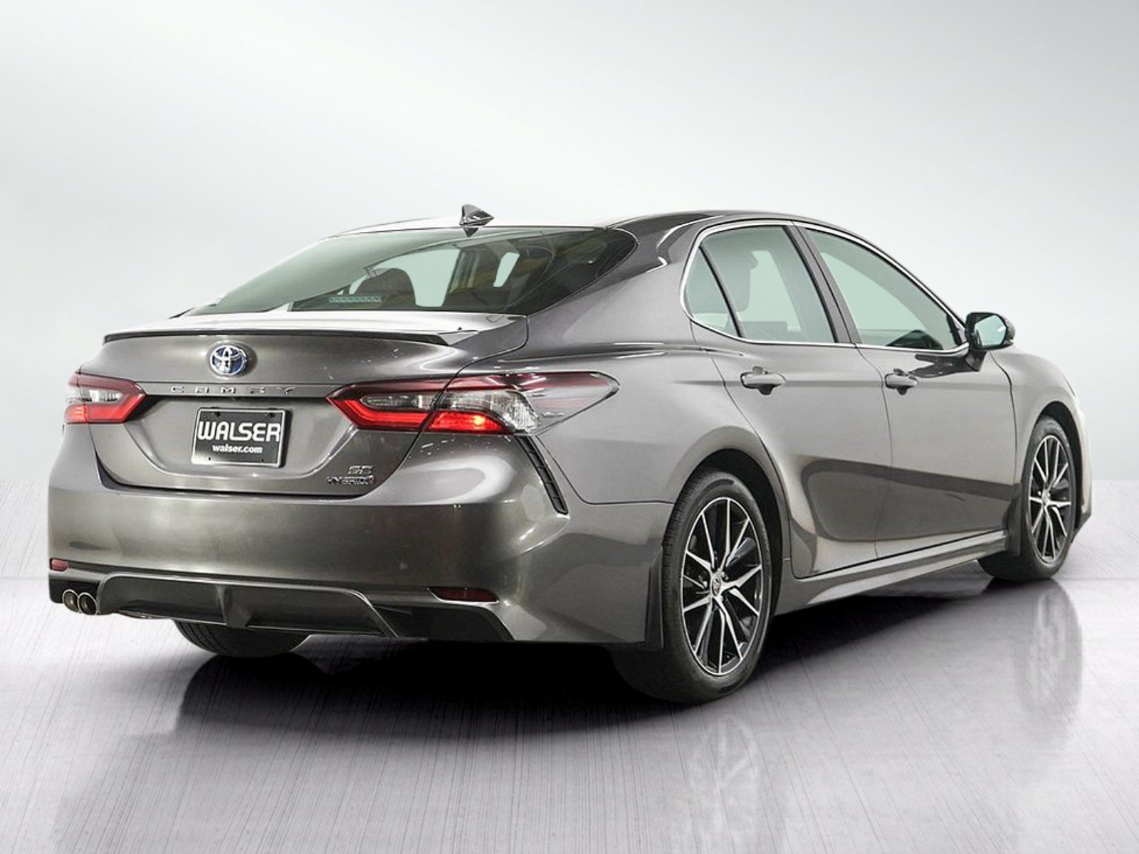 Used 2023 Toyota Camry SE FWD image 6