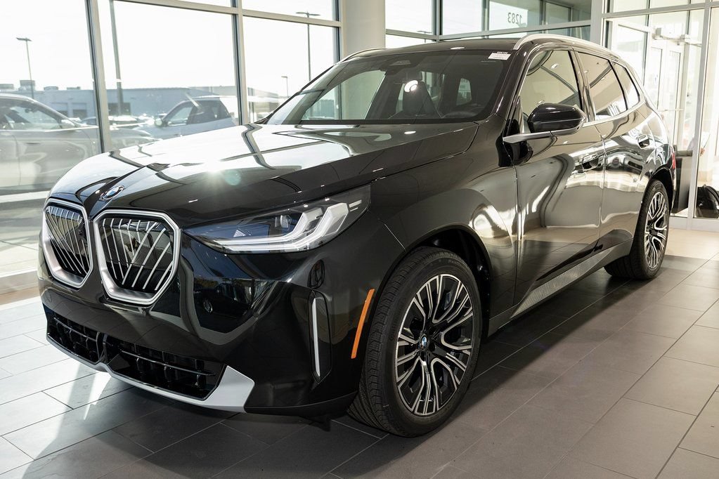 Used 2026 BMW X3 xDrive30i w/ Premium Package AWD/4WD image 3