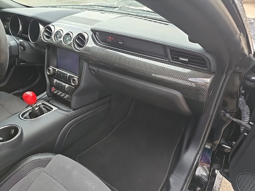Used 2019 Ford Mustang Shelby GT350 w/ Technology Package RWD image 72