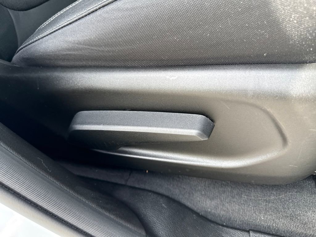 Used 2022 Jeep Grand Cherokee Laredo w/ Luxury Tech Group I image 18