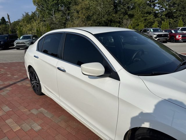 Used 2017 Honda Accord Sport Special Edition image 18