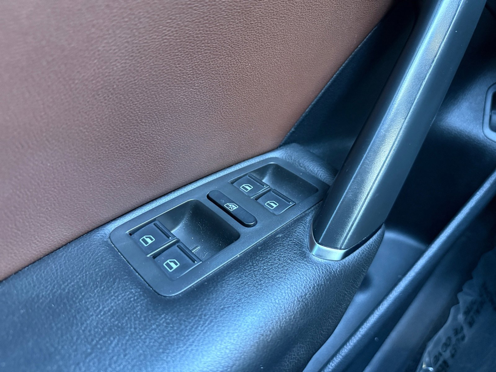 Used 2020 Volkswagen Passat 2.0T SE w/ Sunroof Package image 22