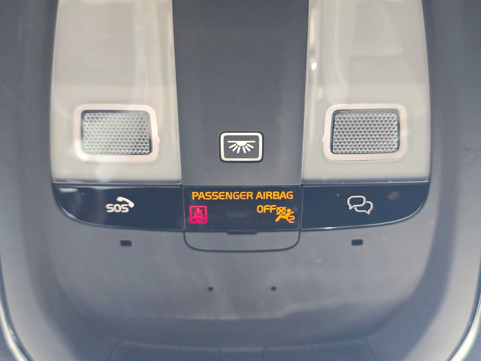 Used 2023 Volvo C40 P8 Recharge Ultimate AWD/4WD image 30