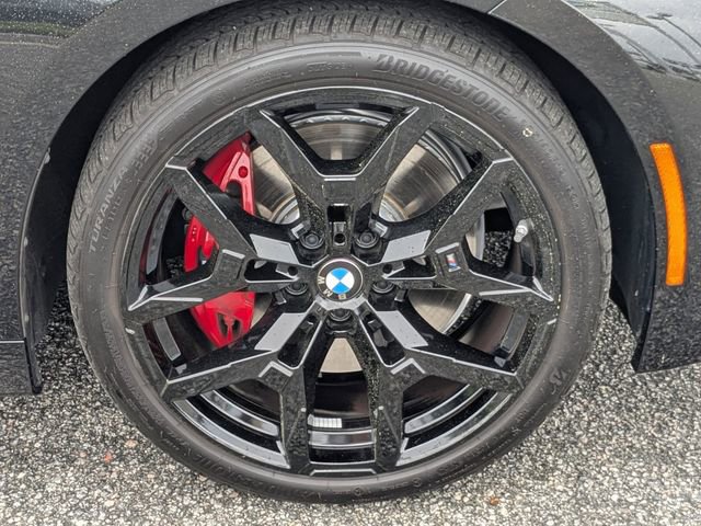 Used 2025 BMW 330i Sedan w/ M Sport Package image 12