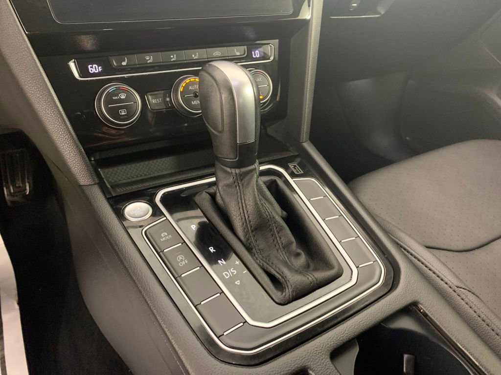 Used 2020 Volkswagen Arteon SE FWD image 25