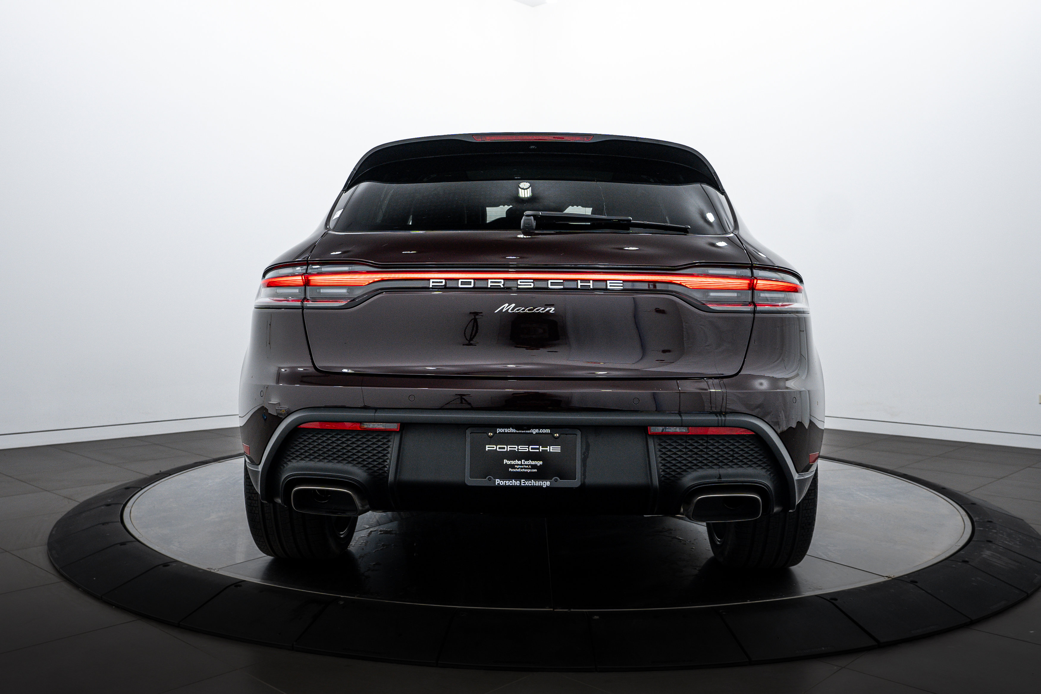 New 2025 Porsche Macan image 6