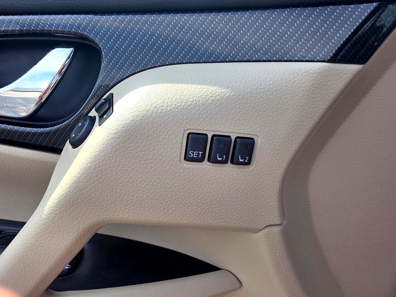 Used 2020 Nissan Rogue SL w/ Premium Package image 15