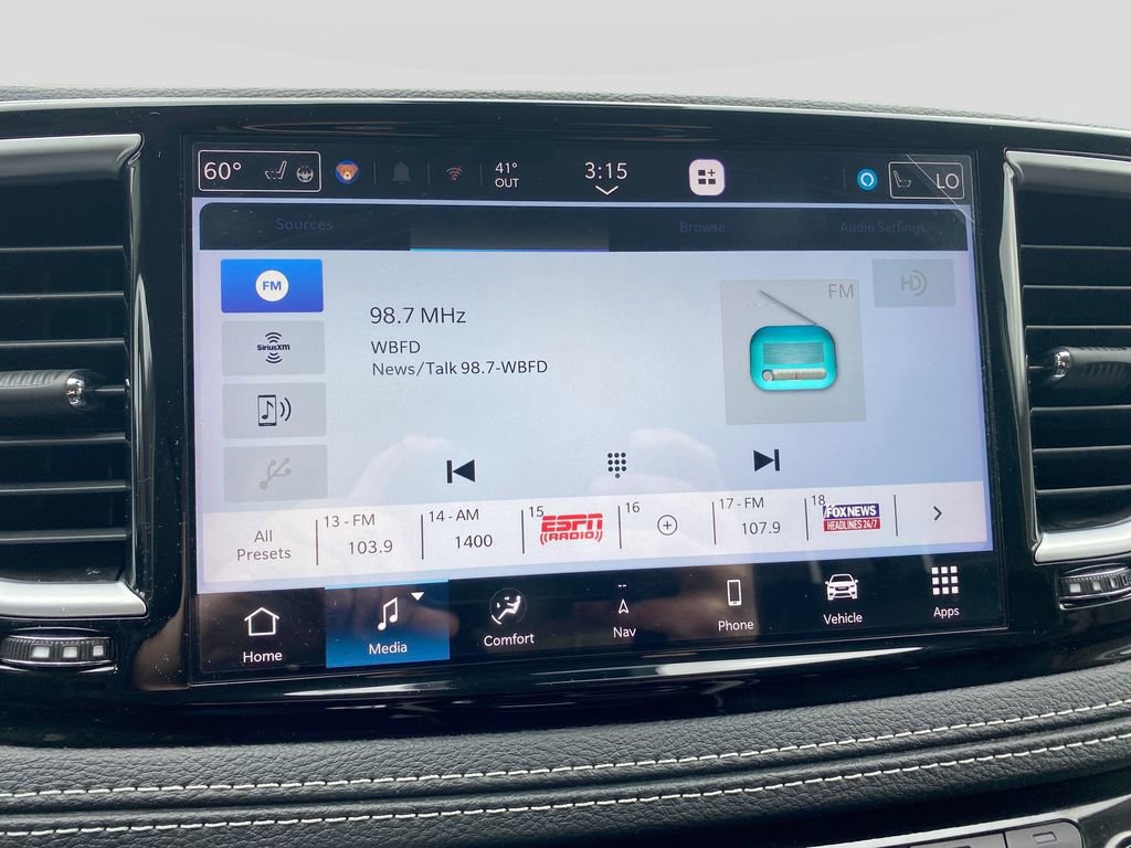 Used 2023 Chrysler Pacifica Limited w/ Trailer Tow Group image 23