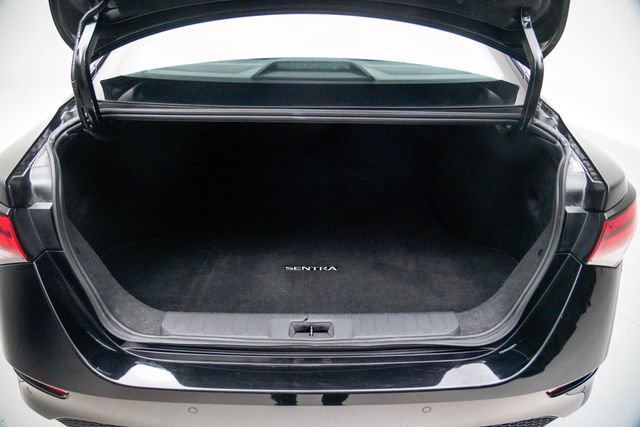 Used 2024 Nissan Sentra SV FWD image 12