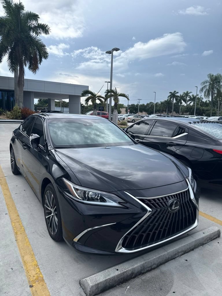 Used 2024 Lexus ES 350 w/ Premium Package