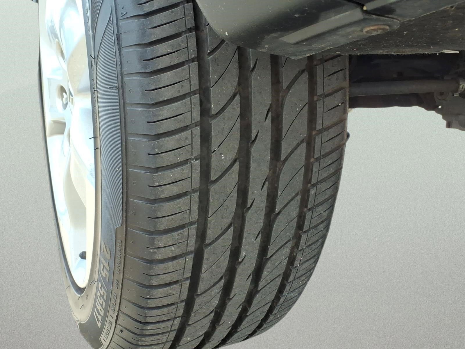 Used 2016 Honda HR-V LX image 11