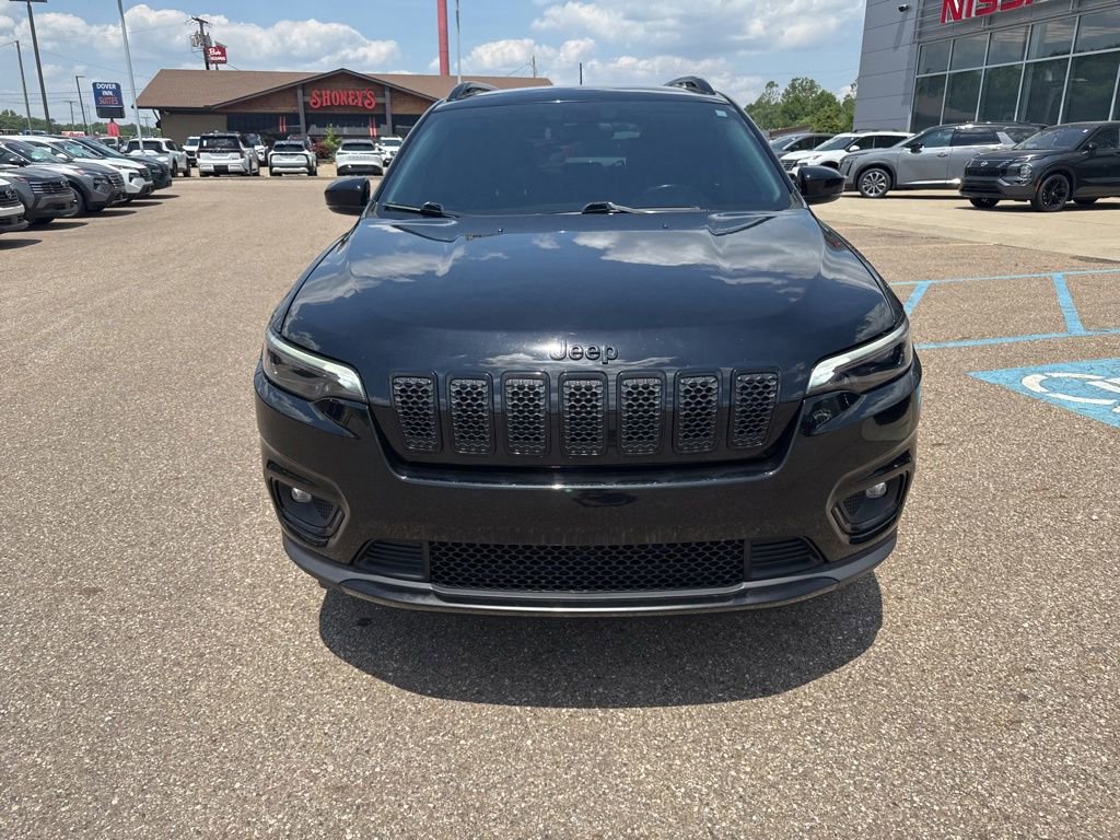 Used 2020 Jeep Cherokee Latitude Plus AWD/4WD image 2