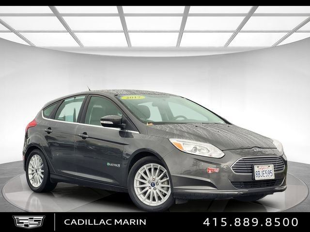 Used 2017 Ford Focus Electric Hatchback video 1