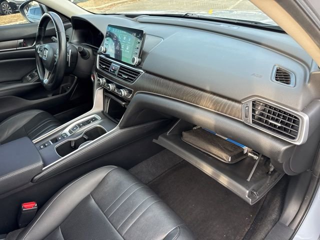 Used 2022 Honda Accord Touring image 26