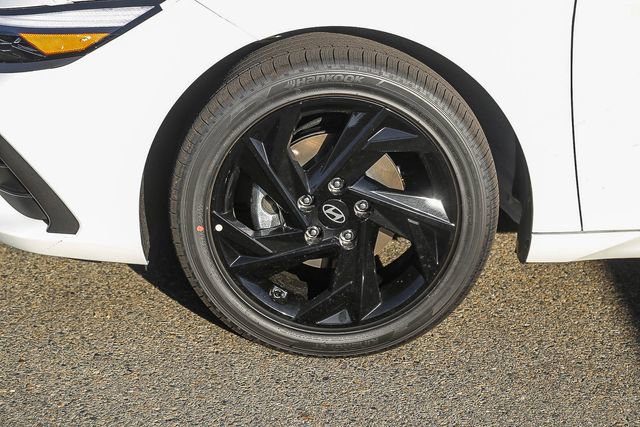 New 2026 Hyundai Elantra Sport FWD image 11