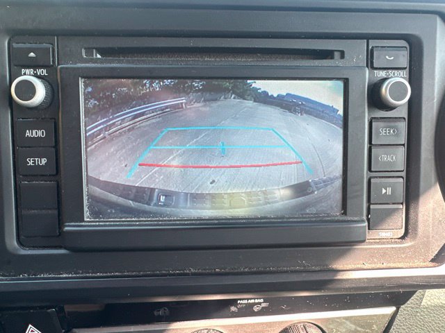Used 2018 Toyota Tacoma SR AWD/4WD image 16