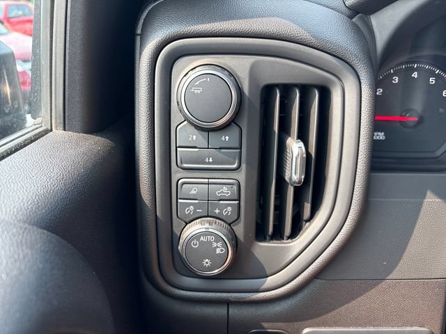 Used 2025 Chevrolet Silverado 2500 Custom w/ Custom Value Package AWD/4WD image 11