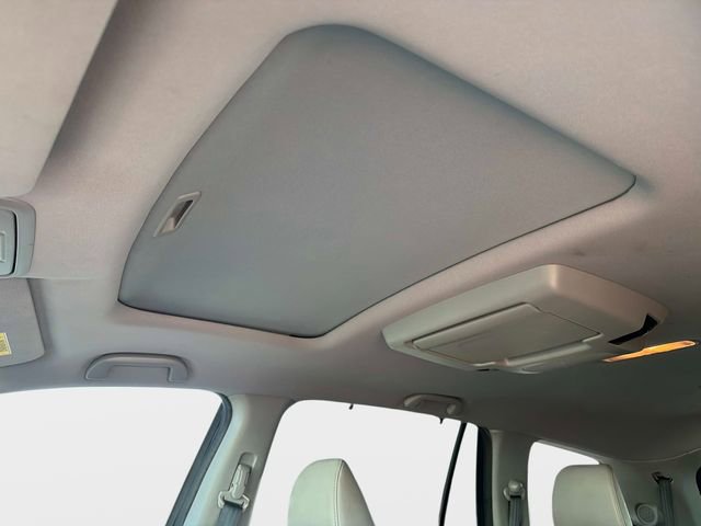 Used 2019 Honda Pilot Touring image 2