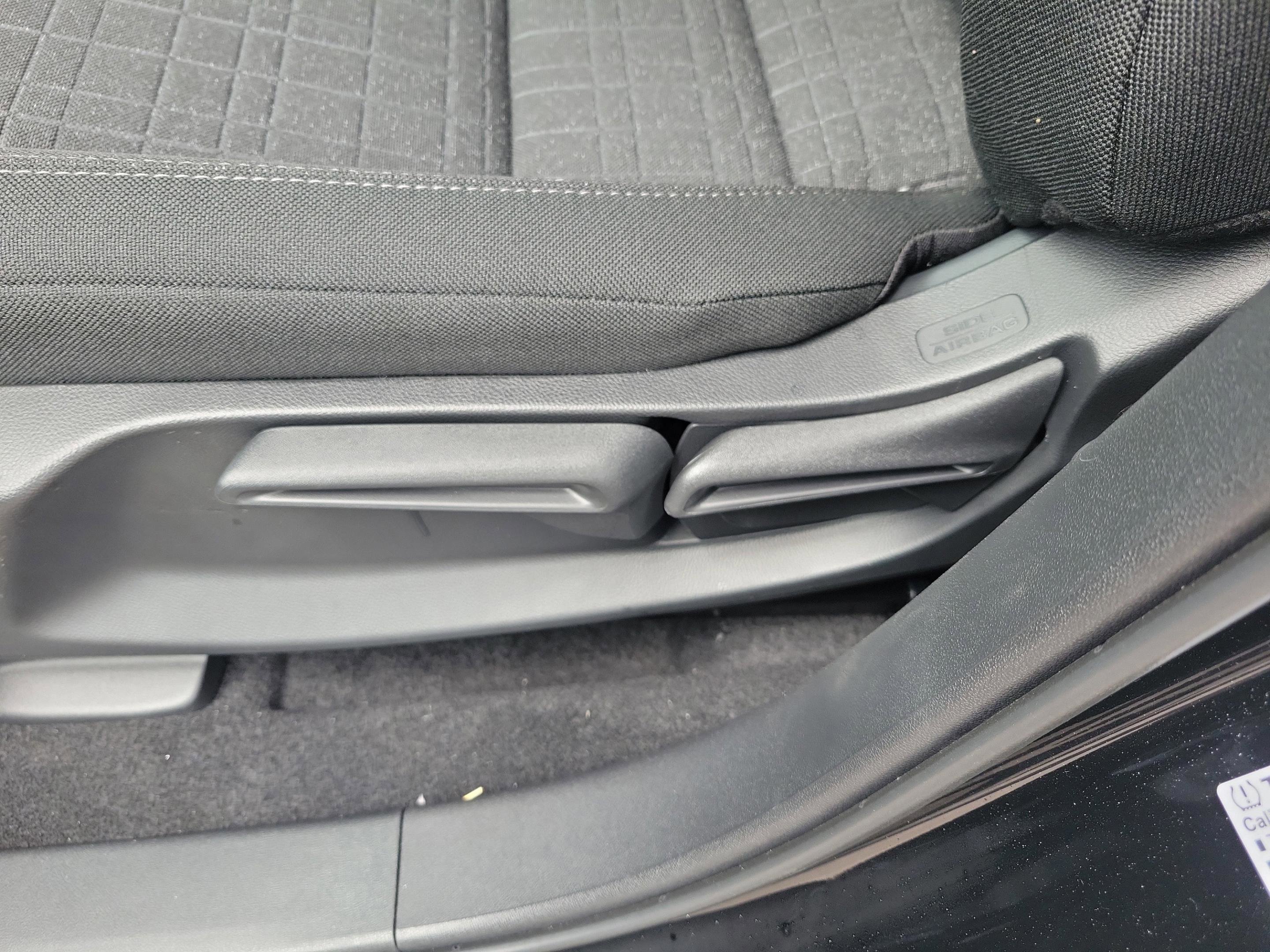 New 2026 Honda HR-V LX image 25