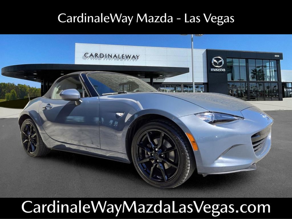 Used 2021 MAZDA MX-5 Miata Grand Touring RWD image 1