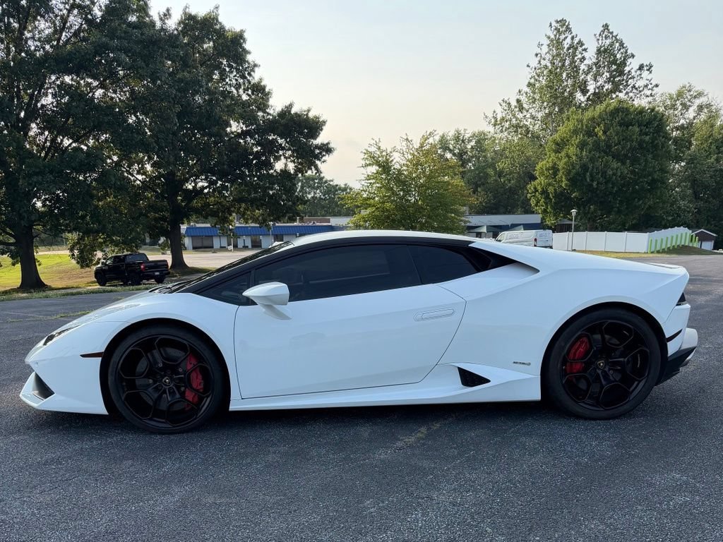 Used 2015 Lamborghini Huracan LP 610-4 AWD/4WD image 4