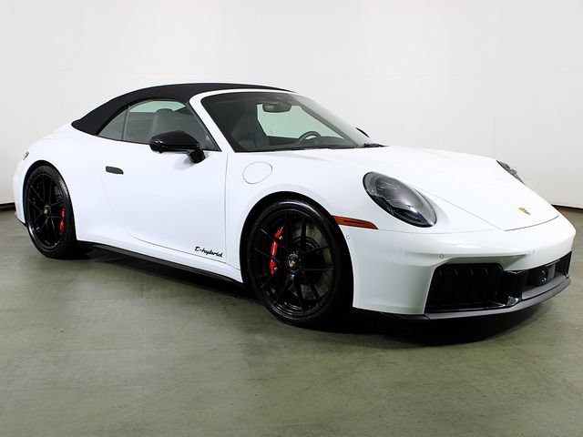 Certified 2026 Porsche 911 Carrera 4 GTS AWD/4WD image 9