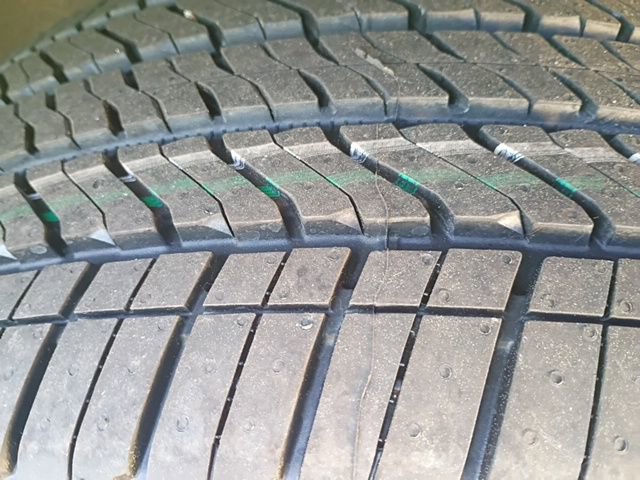 Used 2024 GMC Yukon Denali w/ Advanced Technology Package image 11