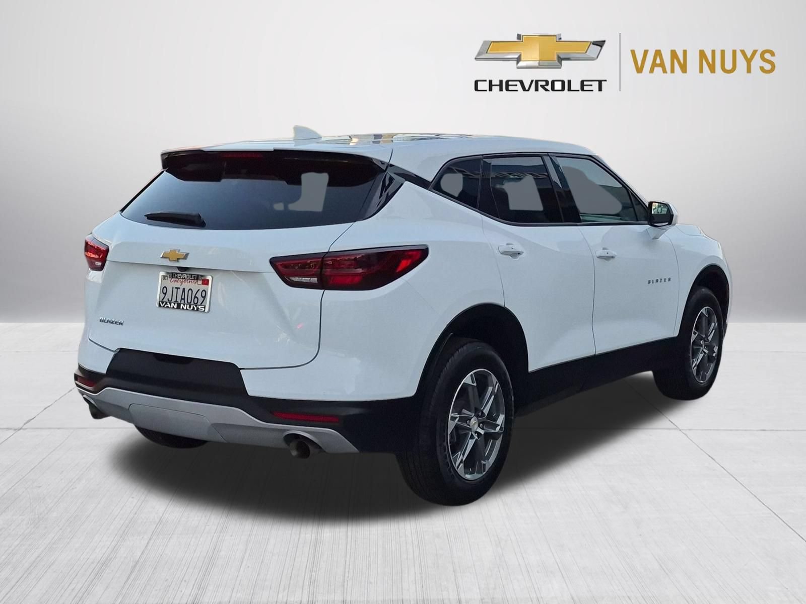 Used 2024 Chevrolet Blazer LT w/ LPO, Cargo Package FWD image 5