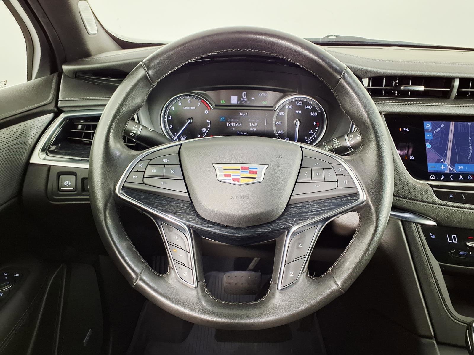 Certified 2023 Cadillac XT5 Premium Luxury w/ LPO, Floor Liner Package FWD image 15