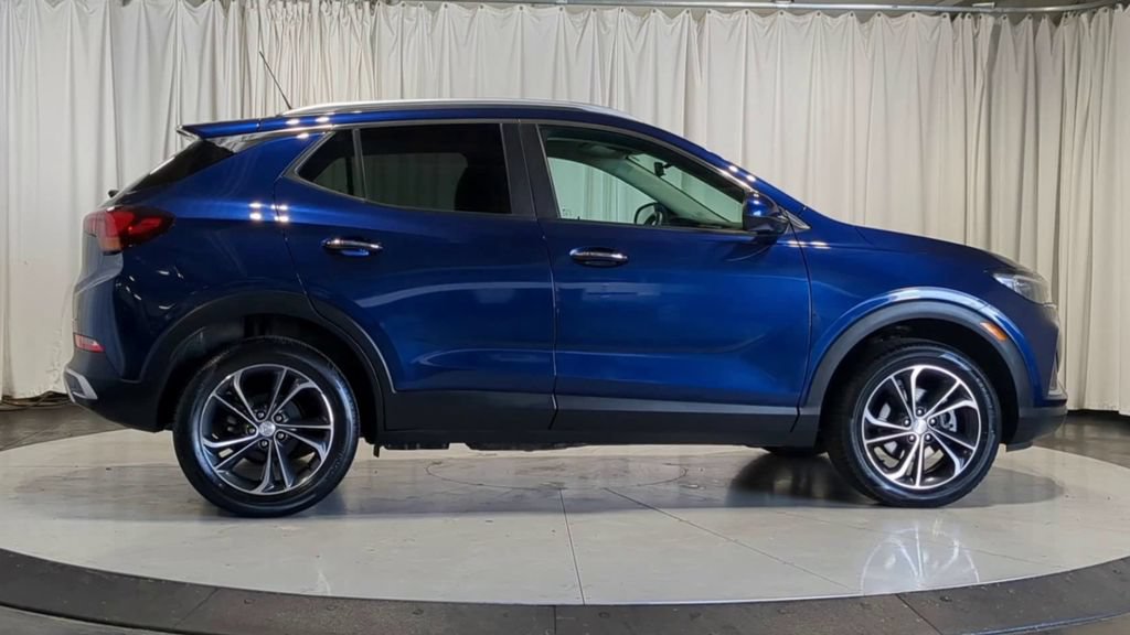 Used 2023 Buick Encore GX Select AWD/4WD image 11