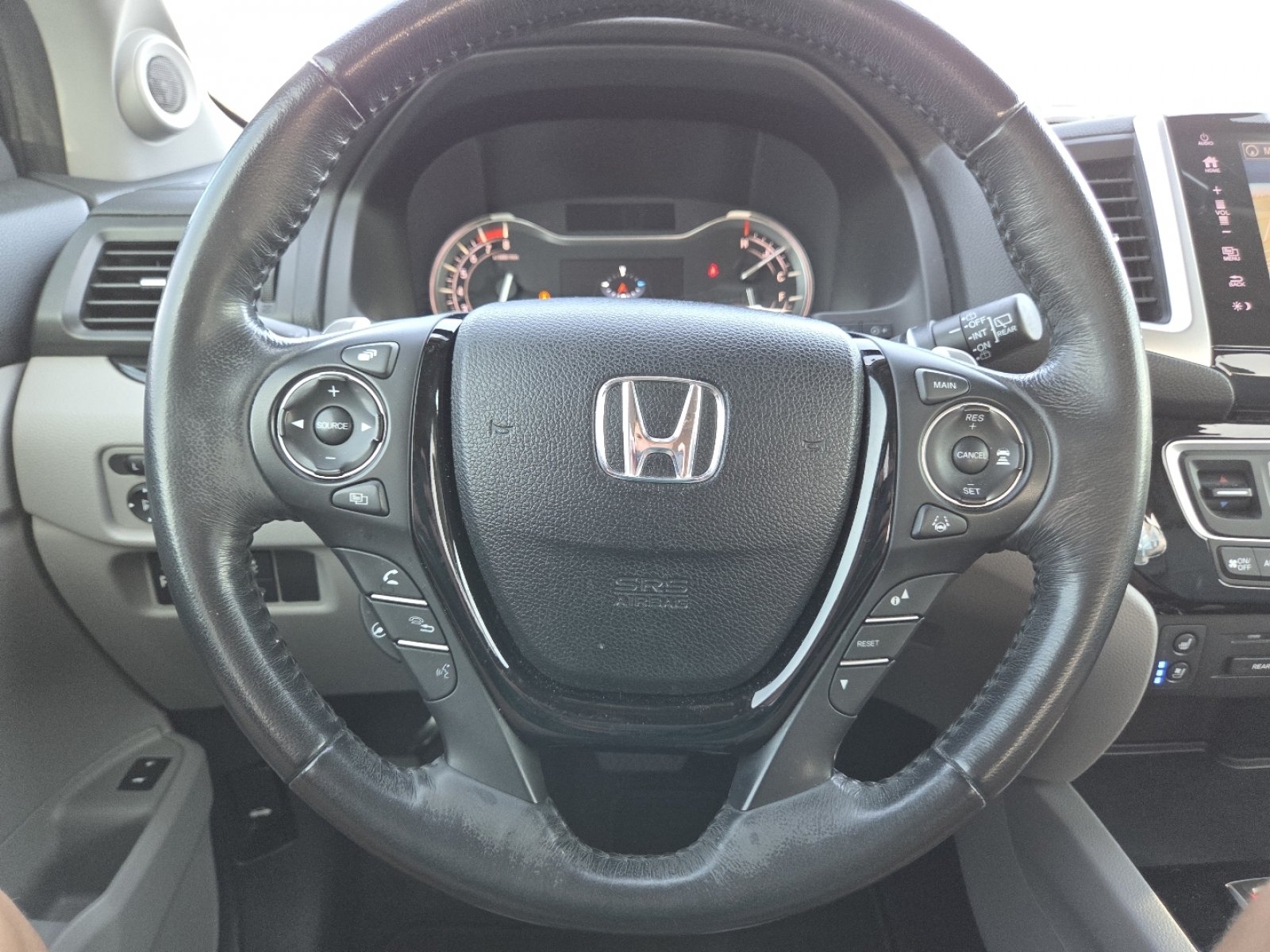 Used 2018 Honda Pilot Elite image 29