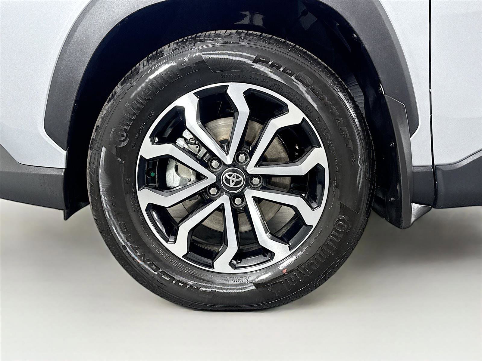 Certified 2026 Toyota Corolla Cross SE image 41