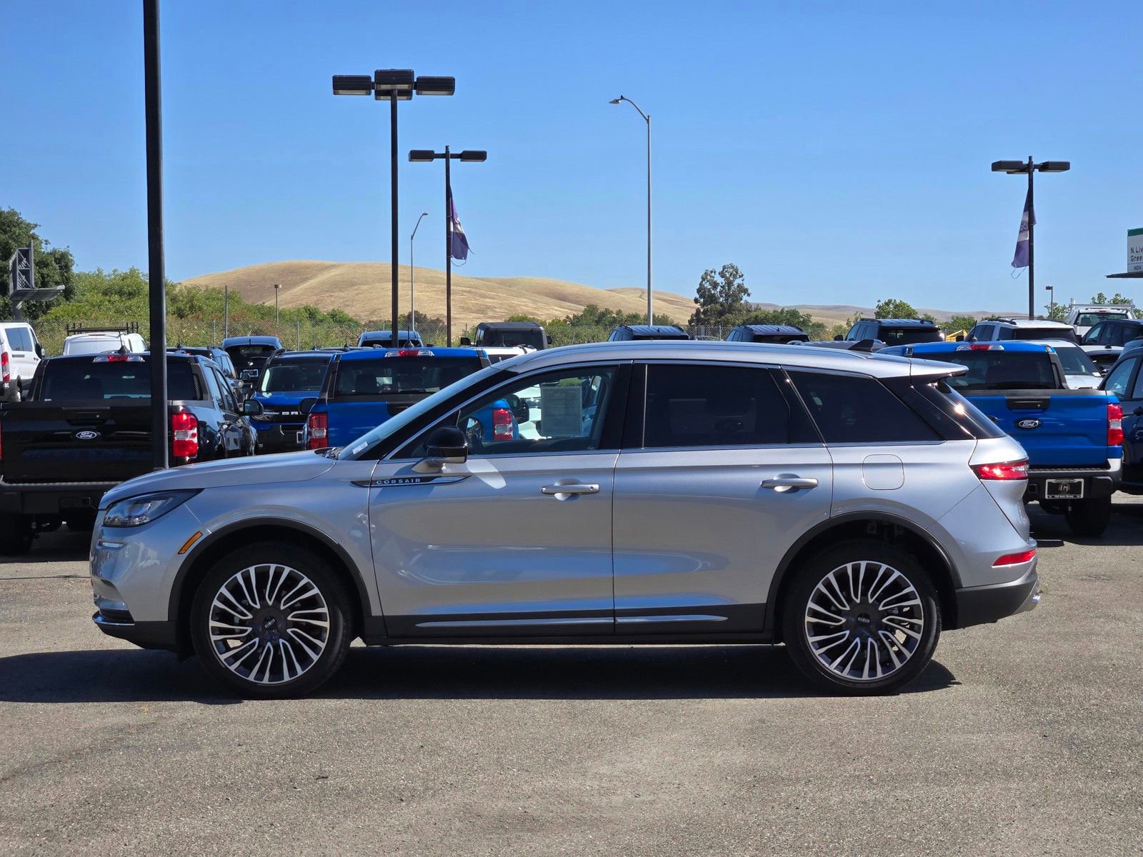 Certified 2022 Lincoln Corsair Reserve w/ Luxury Package AWD/4WD image 7
