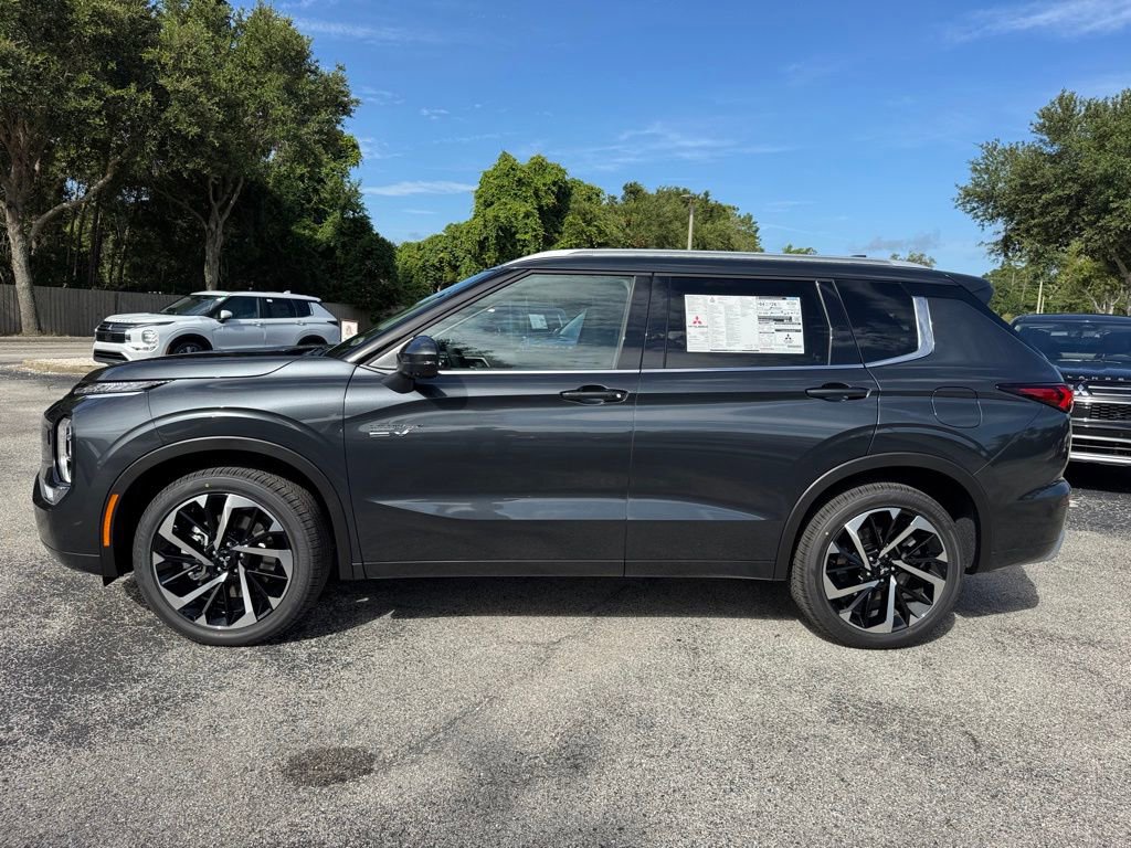 New 2025 Mitsubishi Outlander SEL image 4