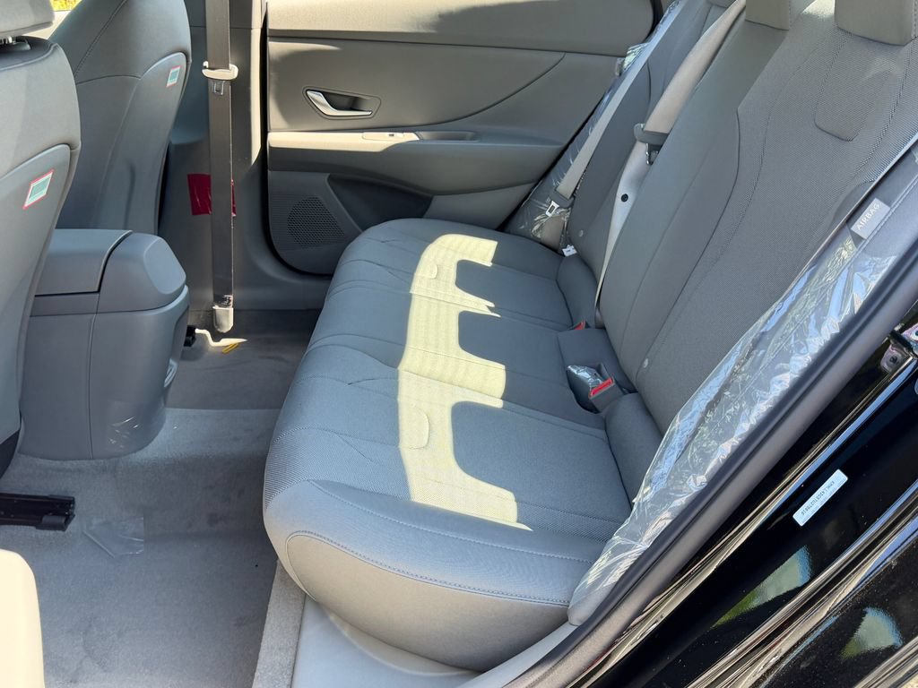 New 2026 Hyundai Elantra SE FWD image 11