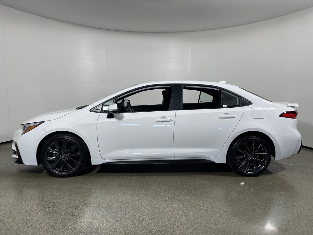 Certified 2025 Toyota Corolla SE w/ Convenience Package image 6