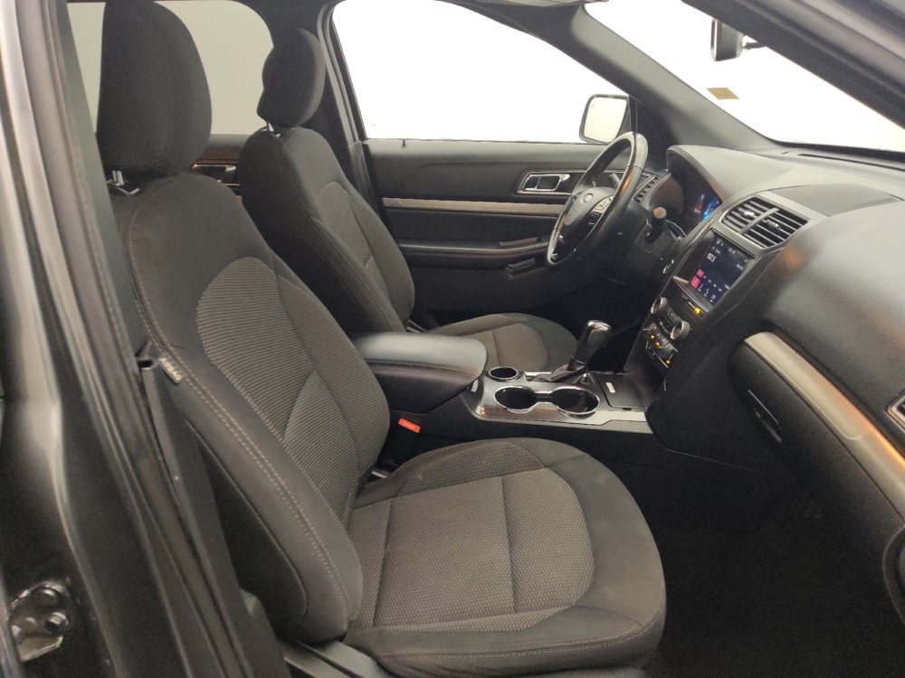 Used 2019 Ford Explorer XLT w/ Equipment Group 201A image 21