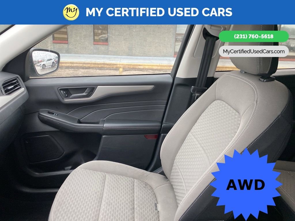 Used 2022 Ford Escape SE w/ Cold Weather Package image 20