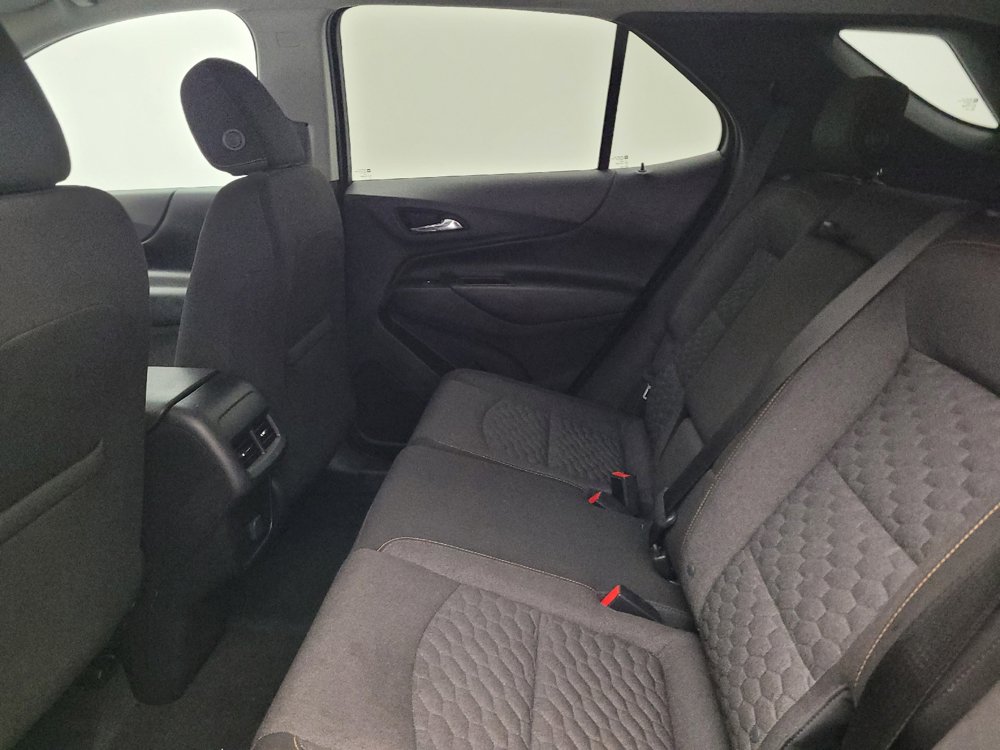 Used 2018 Chevrolet Equinox LT FWD image 18
