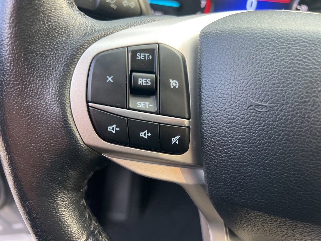 Used 2022 Ford Explorer XLT w/ Equipment Group 202A image 15