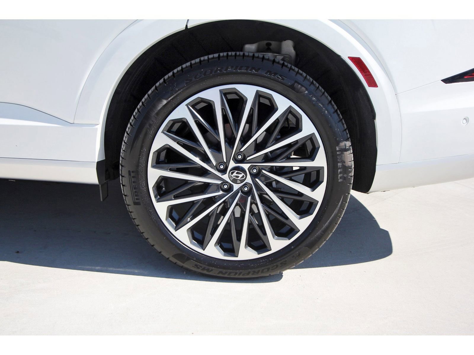 Used 2026 Hyundai Palisade Calligraphy image 31